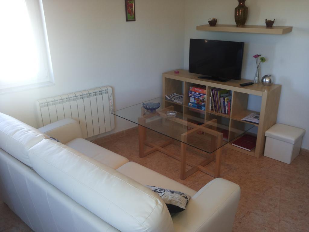 Vut Los Telares Muralla Ávila Bilik gambar