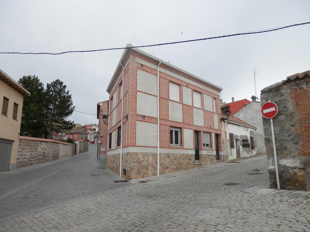 Vut Los Telares Muralla Ávila Bilik gambar