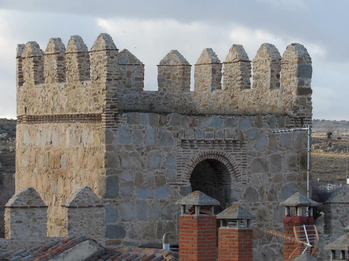 Vut Los Telares Muralla Ávila Luaran gambar