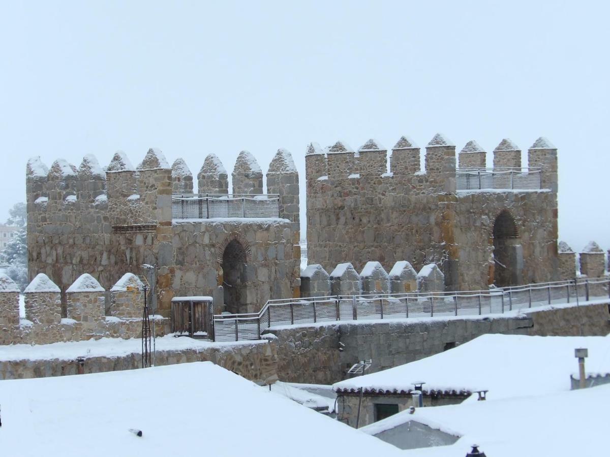 Vut Los Telares Muralla Ávila Luaran gambar